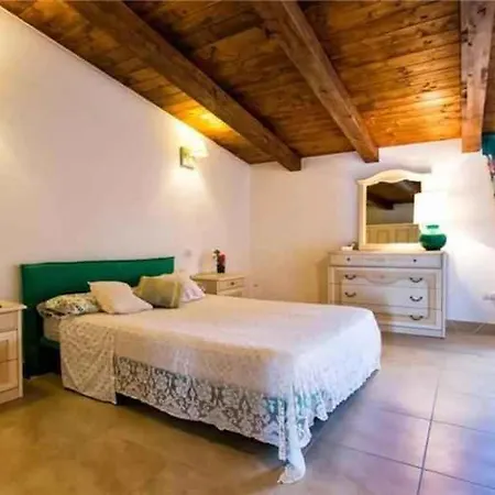 Prázdninový dům In 53785 Sassari